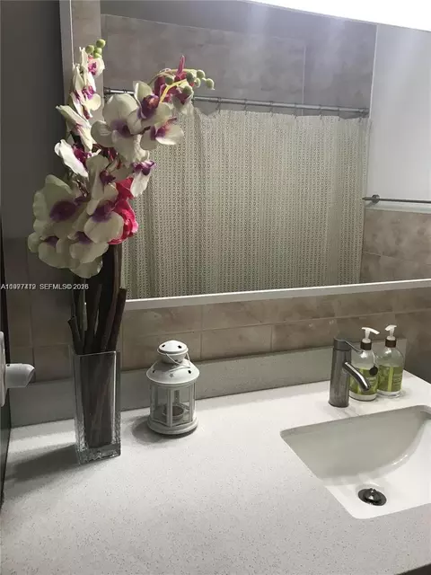 10794 N Kendall Dr #B2, Miami, FL 33176