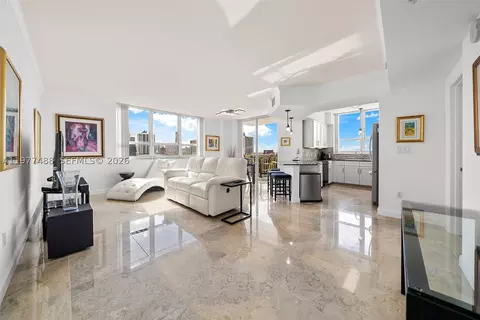 2000 N Bayshore Dr #1502, Miami, FL 33137