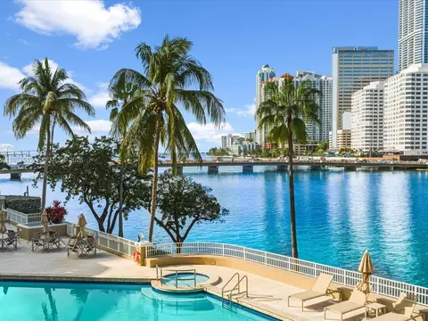 701 Brickell Key Blvd #301, Miami, FL 33131
