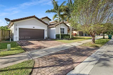 11868 SW 253rd St, Homestead, FL 33032