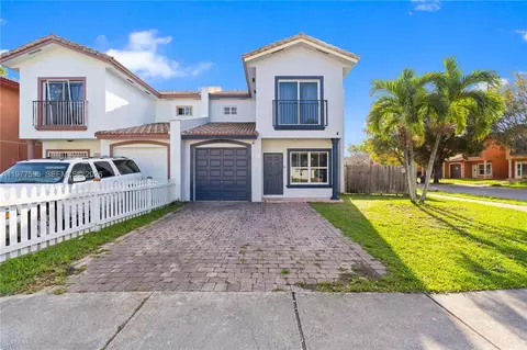 989 SW 6th Pl, Florida City, FL 33034