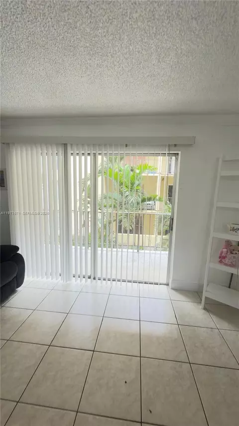 11925 NE 2nd Ave #B207, North Miami, FL 33161