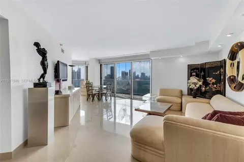 19707 Turnberry Way #22G, Aventura, FL 33180