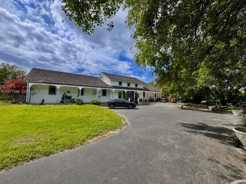 18950 SW 50th St, Southwest Ranches, FL 33332