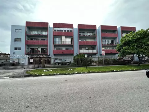6070 W 19th Ave #309, Hialeah, FL 33012