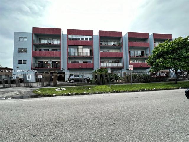 6070 W 19th Ave #309, Hialeah, FL 33012