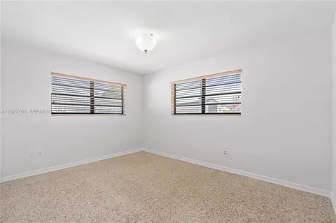 Bedroom - 1100 W 53rd Ter, Hialeah, FL 33012 photo 3 of 6