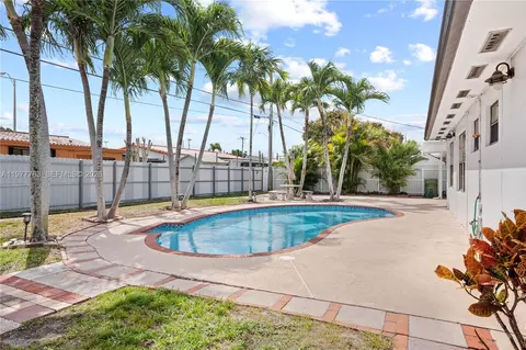 Exterior - 1100 W 53rd Ter, Hialeah, FL 33012 photo 7 of 12