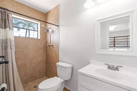 Bath - 1100 W 53rd Ter, Hialeah, FL 33012 photo 1 of 2