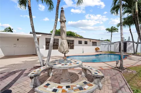 Exterior - 1100 W 53rd Ter, Hialeah, FL 33012 photo 10 of 12