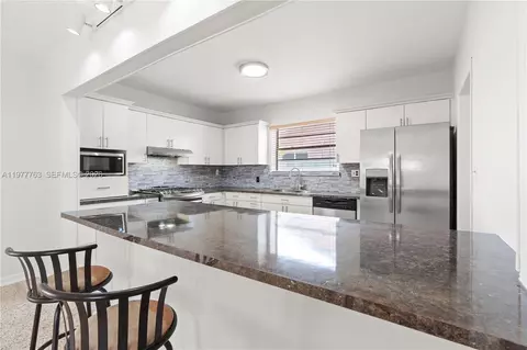 Kitchen - 1100 W 53rd Ter, Hialeah, FL 33012 photo 1 of 5