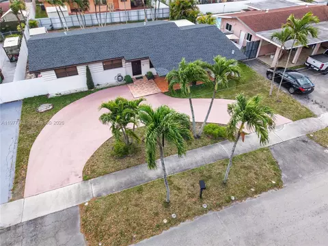 View/Area - 1100 W 53rd Ter, Hialeah, FL 33012 photo 9 of 12