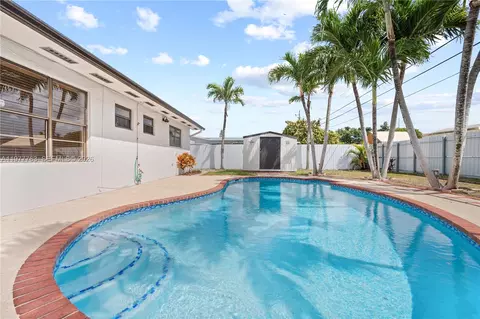 Exterior - 1100 W 53rd Ter, Hialeah, FL 33012 photo 9 of 12