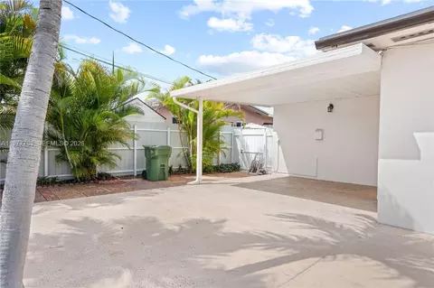 Exterior - 1100 W 53rd Ter, Hialeah, FL 33012 photo 11 of 12