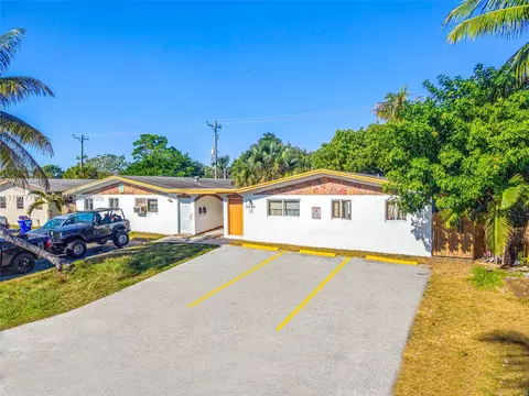 3021 NE 7th Ave, Pompano Beach, FL 33064