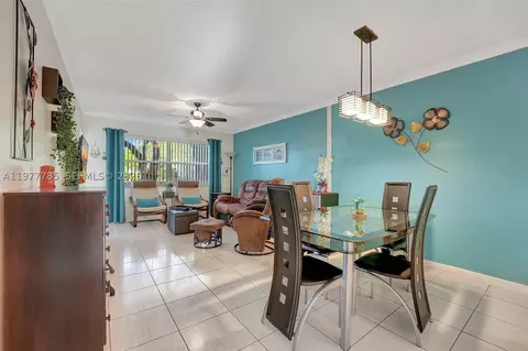 5003 NW 35th St #408, Lauderdale Lakes, FL 33319