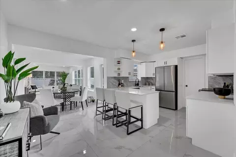 20 NE 29th St, Wilton Manors, FL 33334