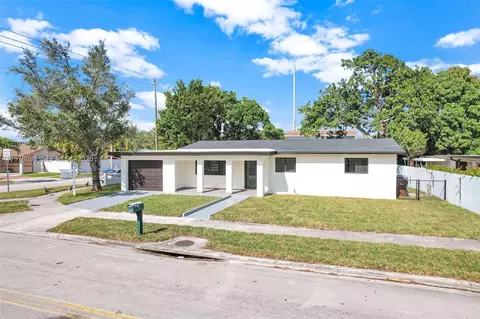 Exterior - 695 W 73 Pl, Hialeah, FL 33014 photo 2 of 4