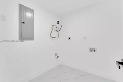 Other - 695 W 73 Pl, Hialeah, FL 33014 photo 3 of 4