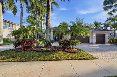 1397 Victoria Isle Dr, Weston, FL 33327
