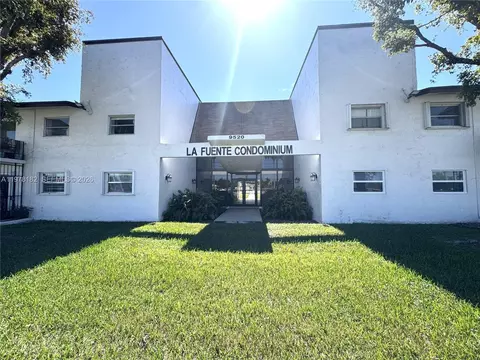 9520 SW 8th St #119, Miami, FL 33174