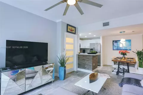2107 SE 10th Ave #833, Fort Lauderdale, FL 33316