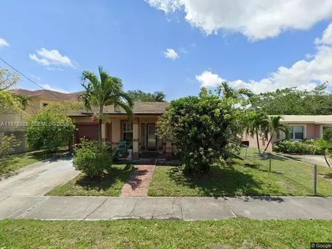 158 SW 5th St, Deerfield Beach, FL 33441