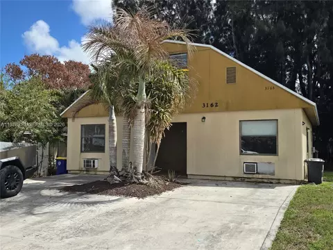 3162 SE Hawthorne St, Stuart, FL 34997