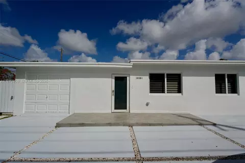 10381 SW 32nd St, Miami, FL 33165