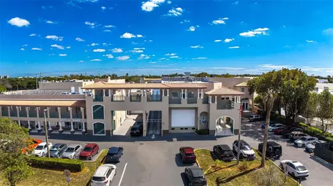 10200 NW 25th St, Doral, FL 33172