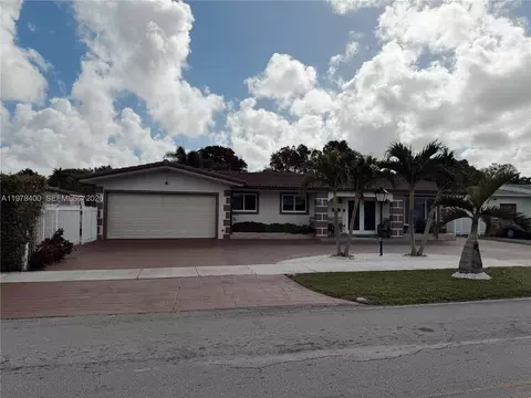 8075 W 18th Ln, Hialeah, FL 33014