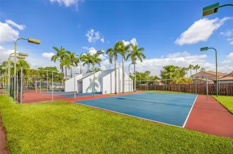 6273 NW 170 Ter, Hialeah, FL 33015