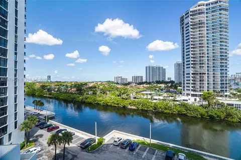 20515 E Country Club Dr #849, Aventura, FL 33180
