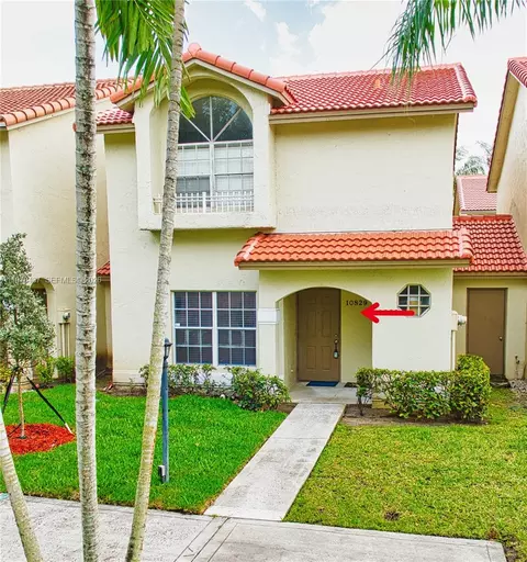 10829 NW 3rd Ct #B12L, Pembroke Pines, FL 33026