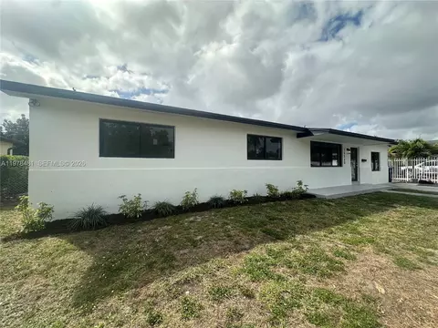16560 SW 102nd Ct, Miami, FL 33157