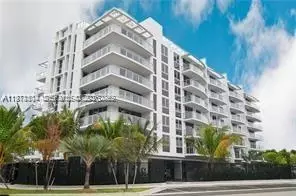 13800 Highland Dr #403, North Miami Beach, FL 33181