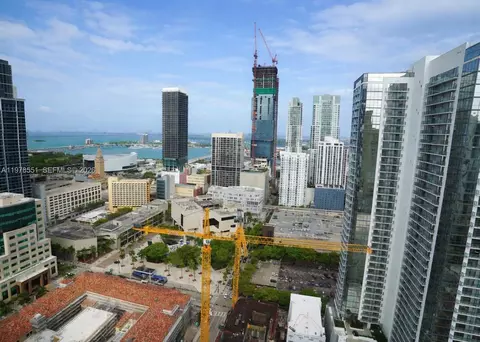 225 N Miami Ave #3707, Miami, FL 33128