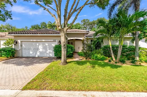 5297 SW 34th Way, Fort Lauderdale, FL 33312