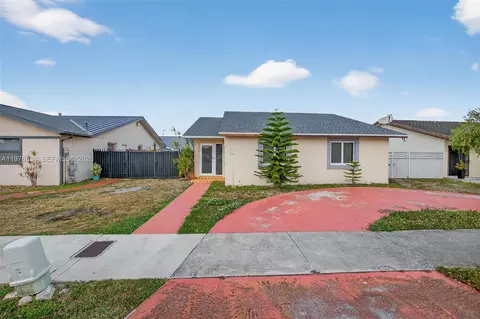 13755 SW 24th St, Miami, FL 33175