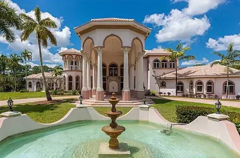 21579 Cartagena Dr, Boca Raton, FL 33428