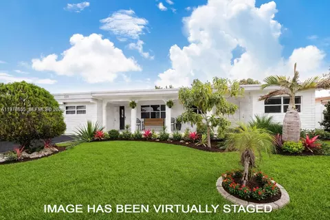 350 SW 30th Ter, Fort Lauderdale, FL 33312