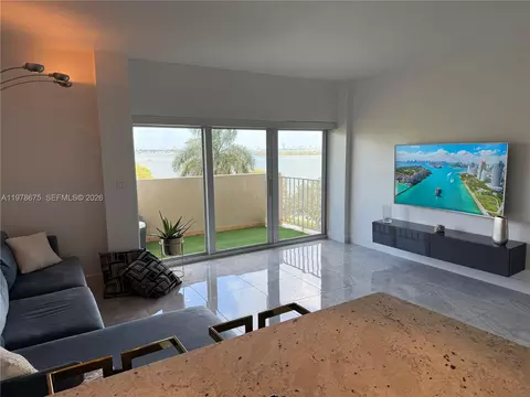 880 NE 69th St #5Q, Miami, FL 33138