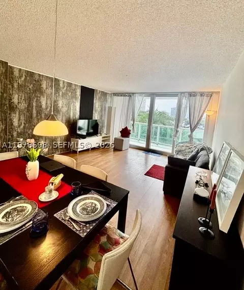 100 Bayview Dr #302, Sunny Isles Beach, FL 33160