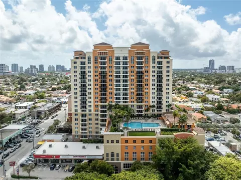 3232 SW 22nd Ter #708, Miami, FL 33145