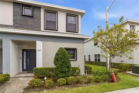 421 NE 1st Dr, Florida City, FL 33034