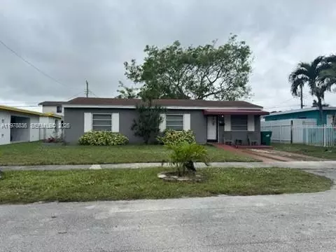 850 NW 84th St, Miami, FL 33150