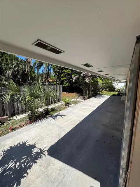 Exterior - 14435 Tabebuia Ln, Miami Lakes, FL 33014 photo 4 of 5
