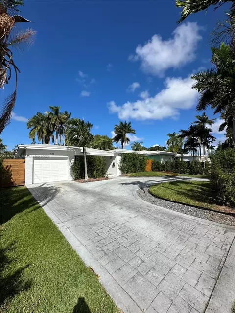 935 Lincoln St, Hollywood, FL 33019