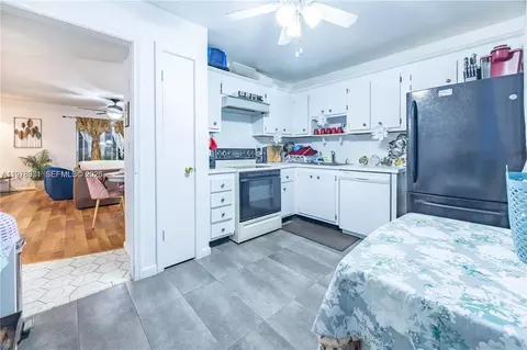 4751 NW 21st St #210, Lauderhill, FL 33313