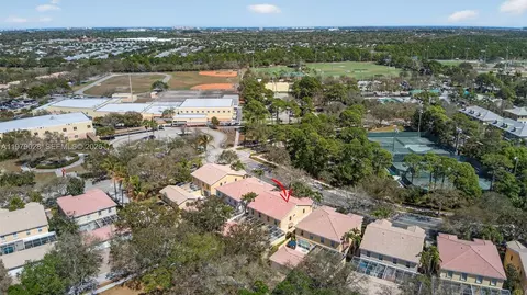 View/Area - 4022 Parkside Dr, Jupiter, FL 33458 photo 8 of 13